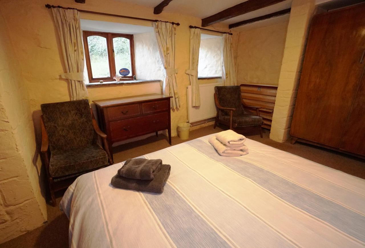Ghyll Burn Cottage And Barn End Cottage ออลส์ตัน ภายนอก รูปภาพ